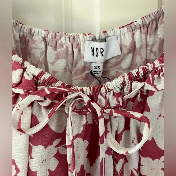 NWT NSR Pink & White Floral Long Sleeved Top XS - Picture 3 of 4